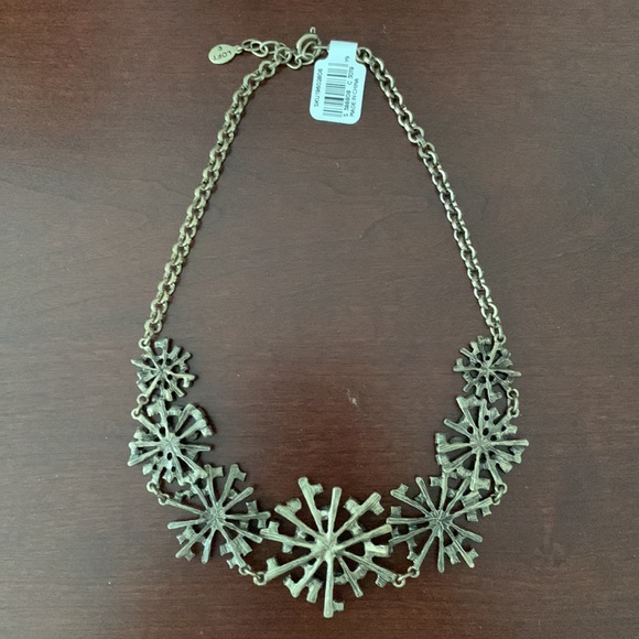 LOFT Snowflake Statement Necklace New With Tag - Picture 8 of 8